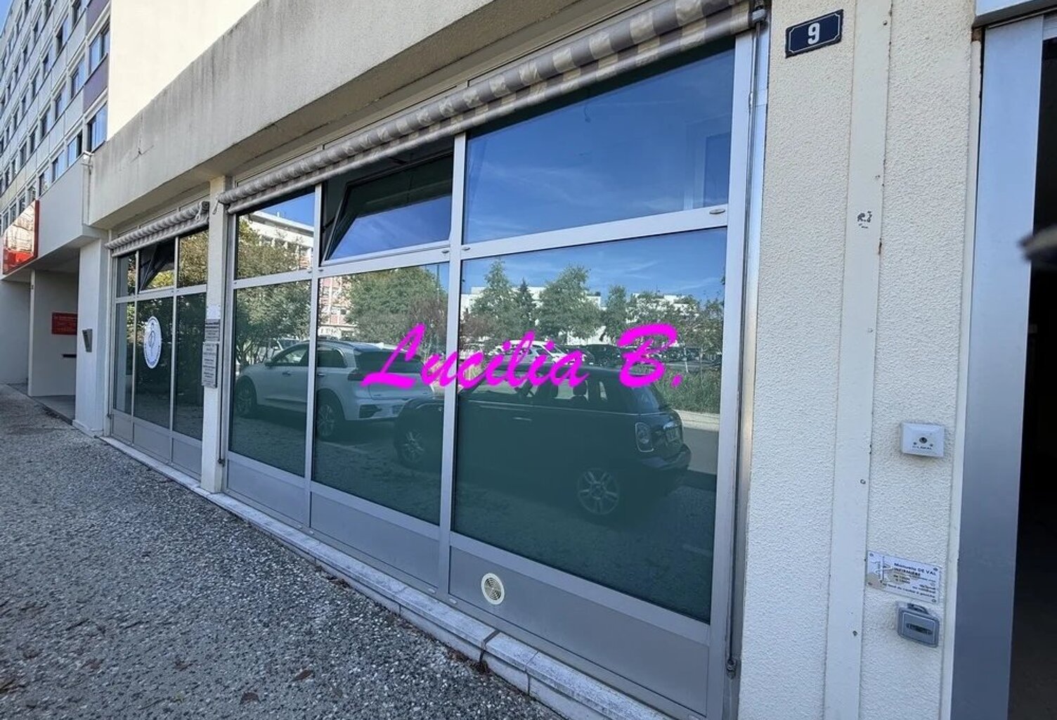 Local professionnel à louer — photo 1