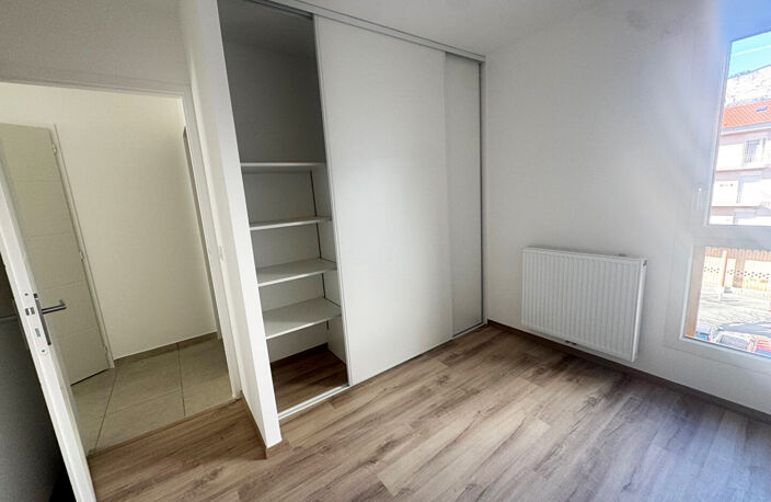 T4  DERNIER ETAGE - TERRASSE 28M2 OUEST — photo 3