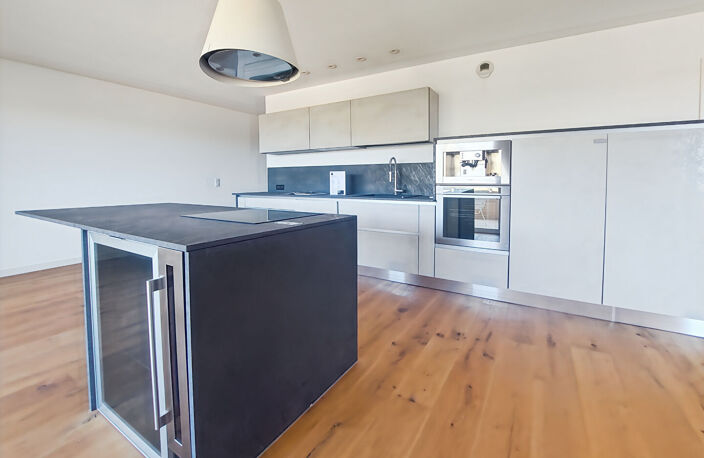 APPARTEMENT DE STANDING DE 110 M² AVEC TERRASSE ET VUE SUR LA TOUR D'ISOLELLA — photo 3