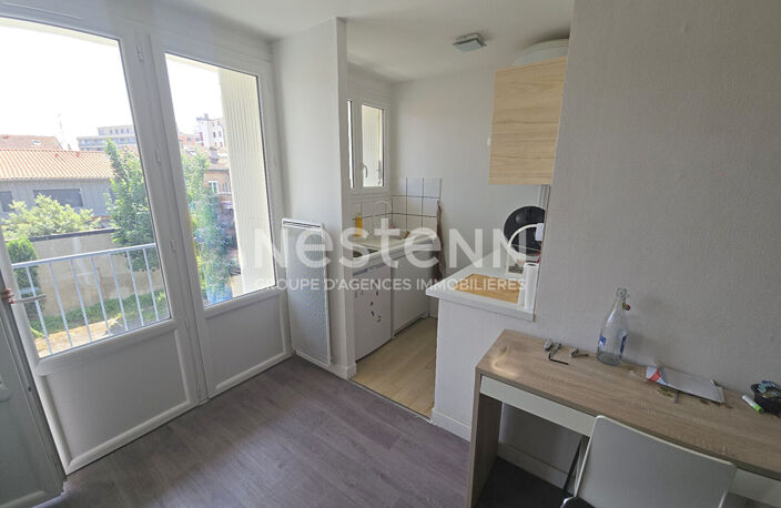 Toulouse quartier jardin des plantes 31400 T1 meublé 19.55m2 parking cellier balcon — photo 3