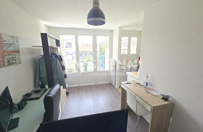 Toulouse quartier jardin des plantes 31400 T1 meublé 19.55m2 parking cellier balcon — photo 4