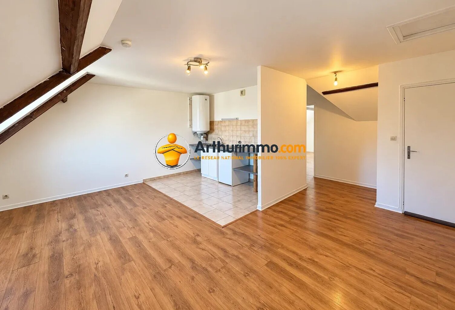 Appartement F2 -  43,65 m² - 1 Box - DPE D — photo 1