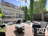 Vente Maison/villa 8 pièces — photo 2