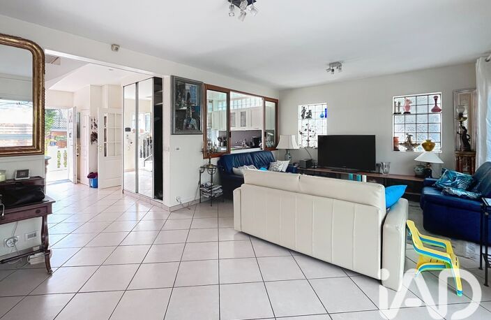 Vente Maison/villa 8 pièces — photo 3