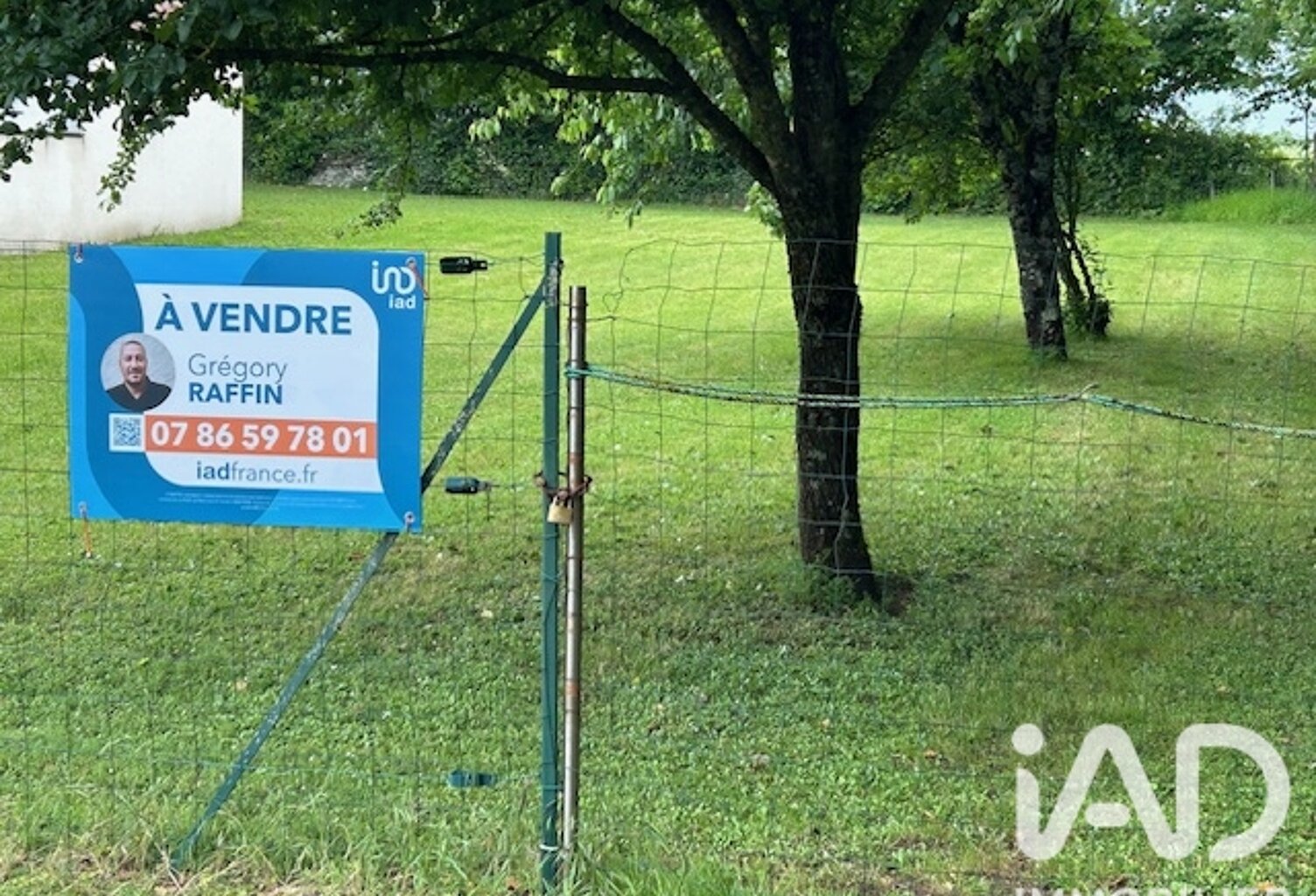 Vente Terrain à bâtir 975 m&sup2; — photo 1