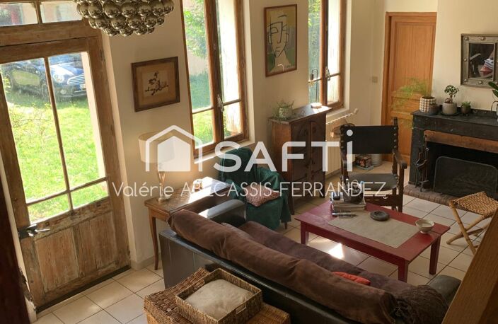 Propriété avec dépendance — photo 2