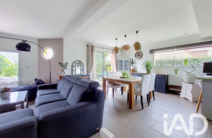 Vente Maison/villa 7 pièces — photo 2