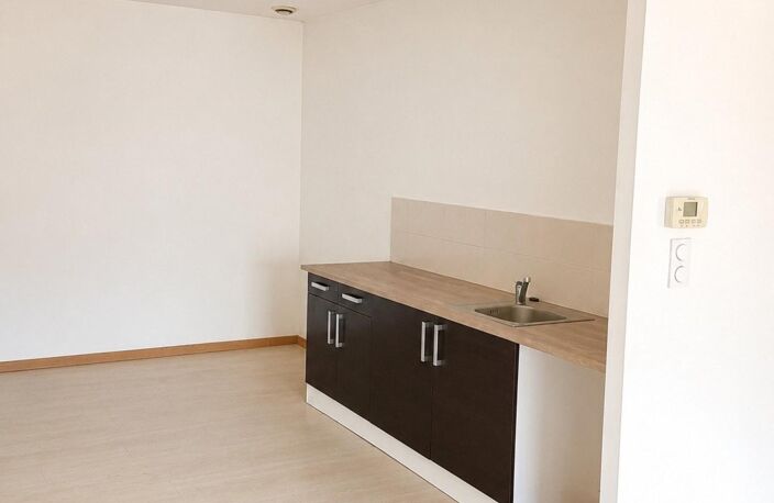 Immeuble de rapport  2 appartements loués  Rentabilité 8 % — photo 2