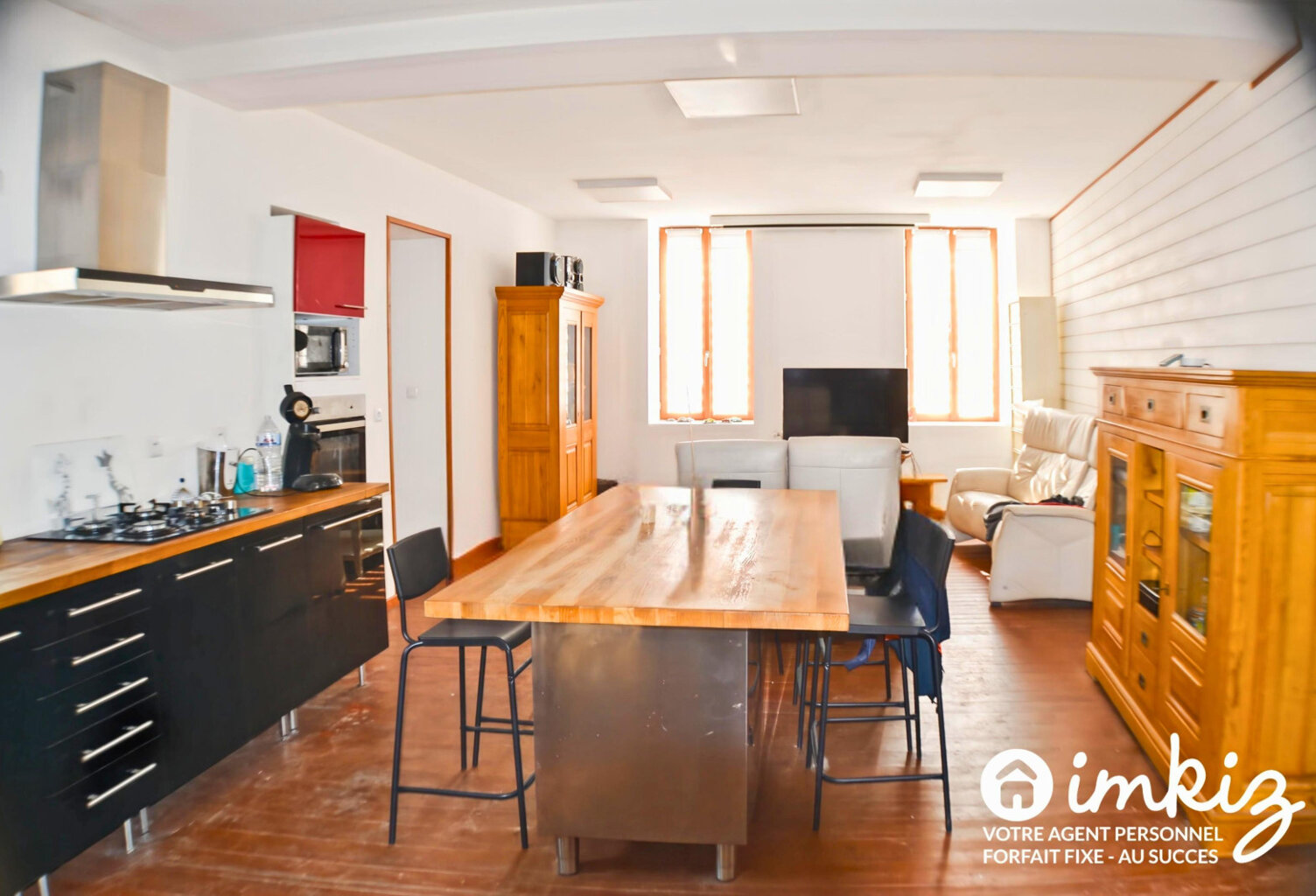 Maison 5 pièces de 140 m² avec cour et préau — photo 1