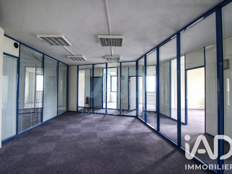 Vente Boutique/Local commercial 1 096 m&sup2; — photo 1
