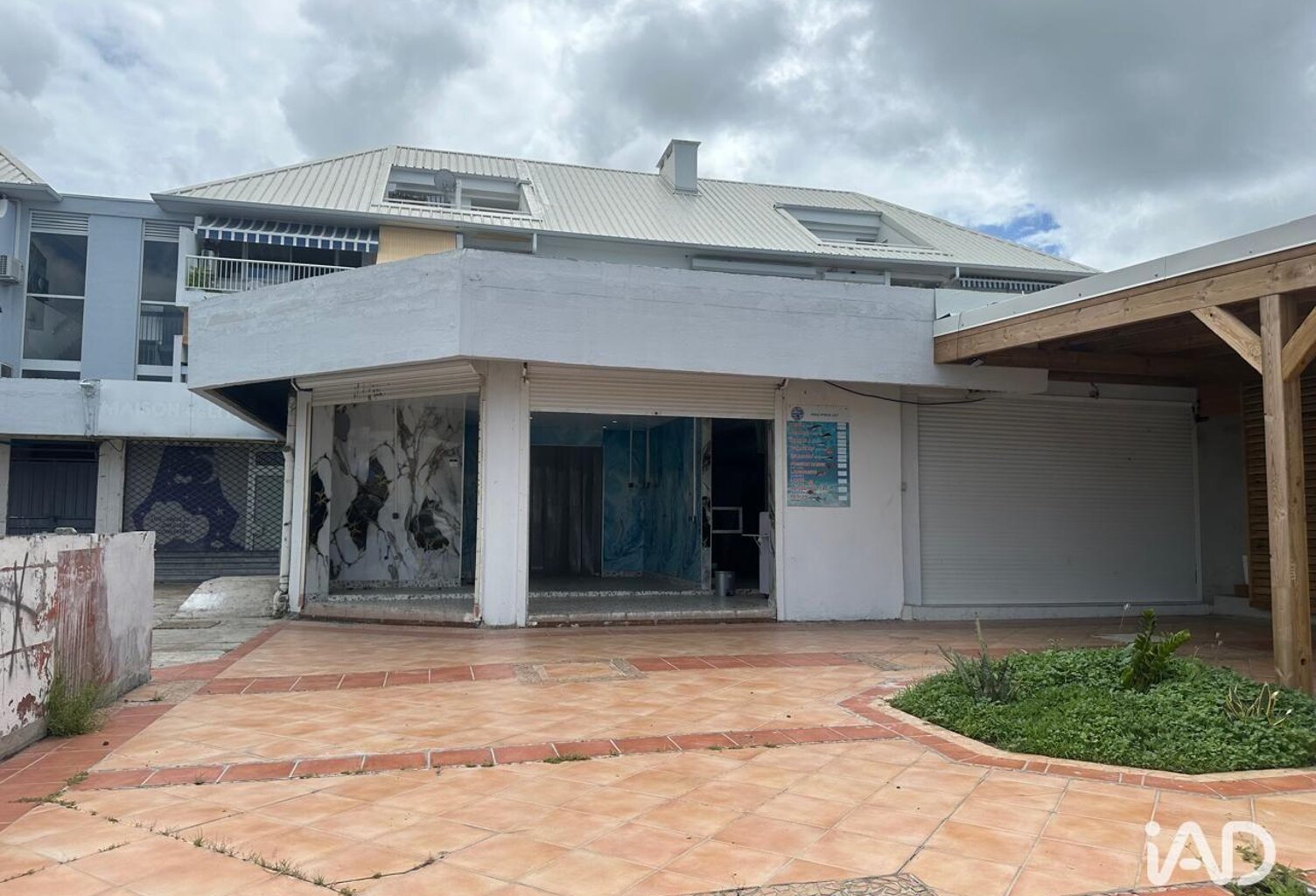 Location Boutique/Local commercial 75 m&sup2; — photo 1