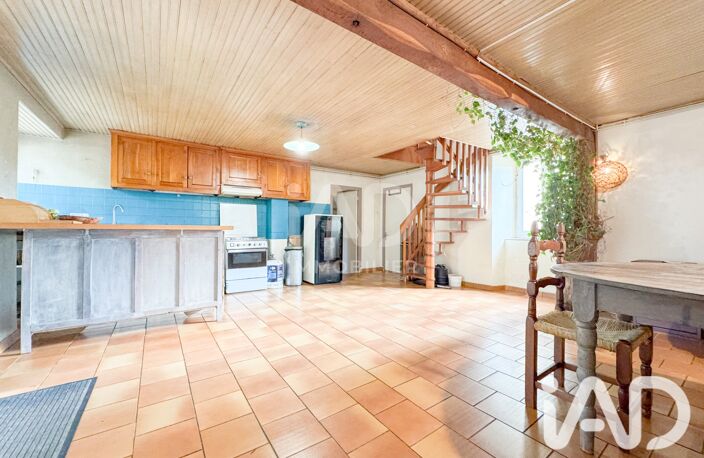 Vente Maison/villa 6 pièces — photo 2