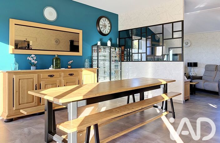 Vente Maison/villa 8 pièces — photo 2