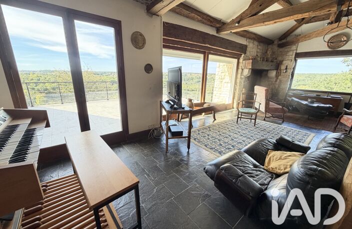 Vente Maison/villa 8 pièces — photo 2