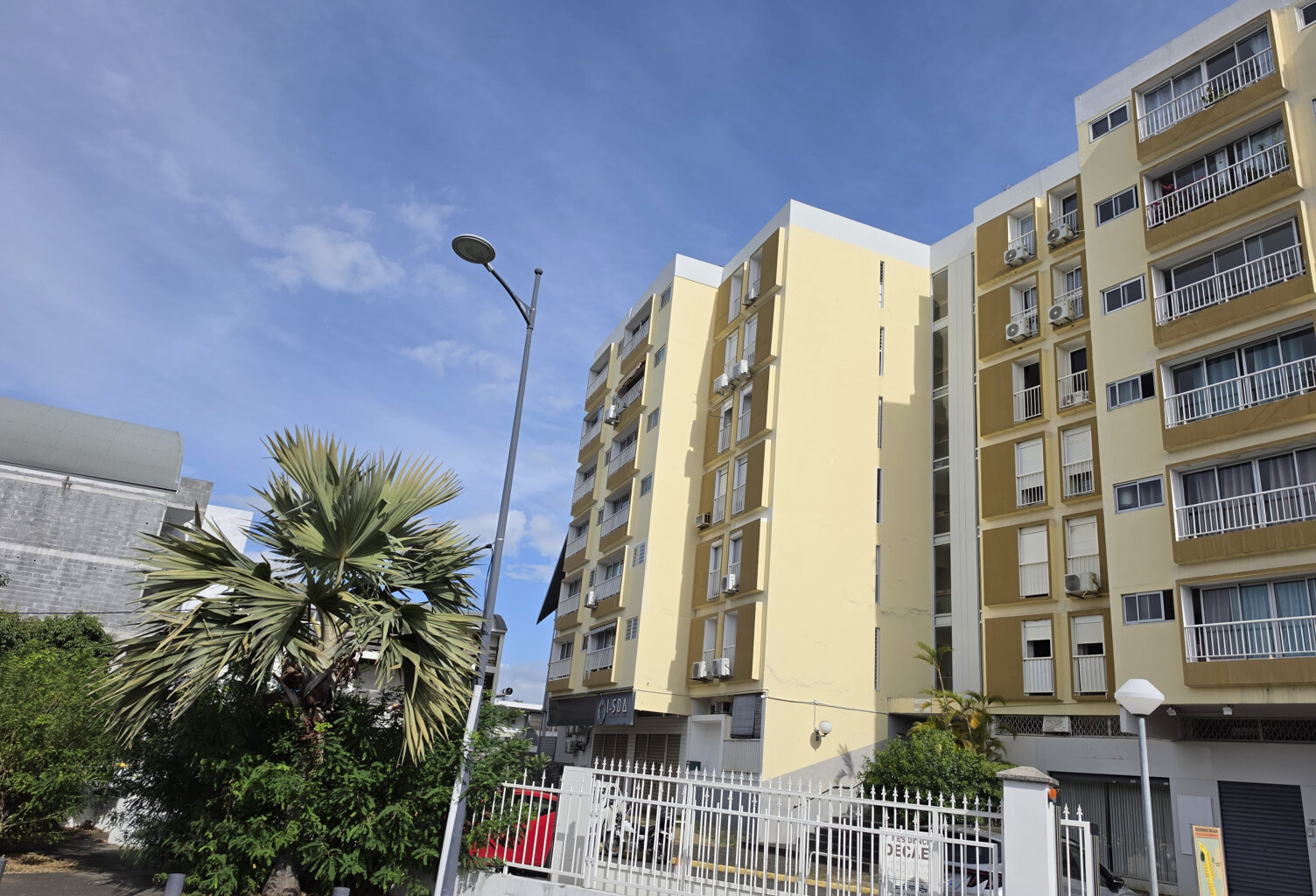 A vendre appartement T4 proche collège Saint Michel — photo 1