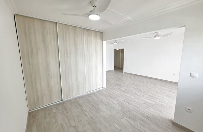 A vendre appartement T4 proche collège Saint Michel — photo 3