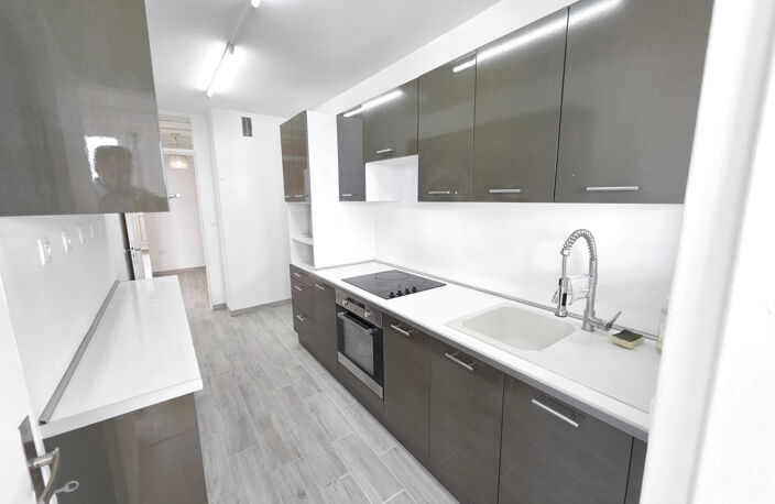 A vendre appartement T4 proche collège Saint Michel — photo 4