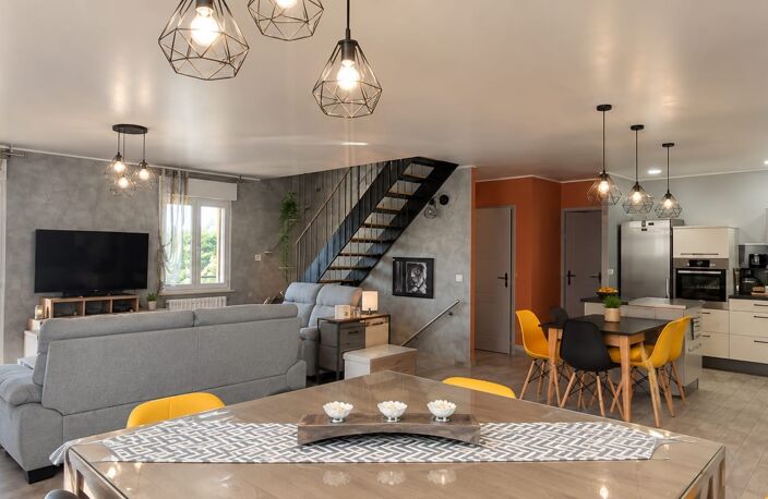 Vente Maison/villa 5 pièces — photo 2