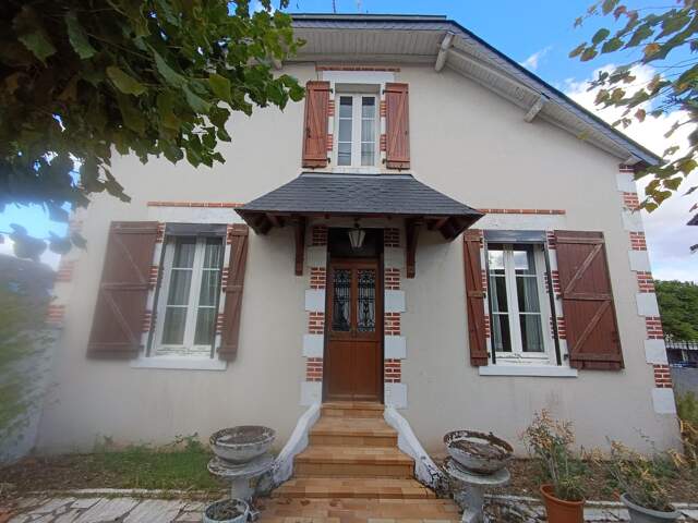 Maison de ville des années 30, bon état général. — photo du bien