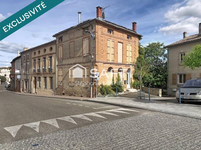 Maison de caractère en coeur de village avec garage et jardin non attenant — photo 1
