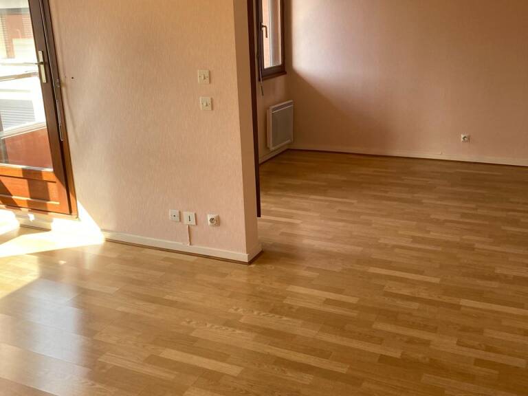 Oyonnax  T4 lumineux, travaux copro financés — photo 1