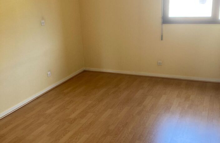 Oyonnax  T4 lumineux, travaux copro financés — photo 3
