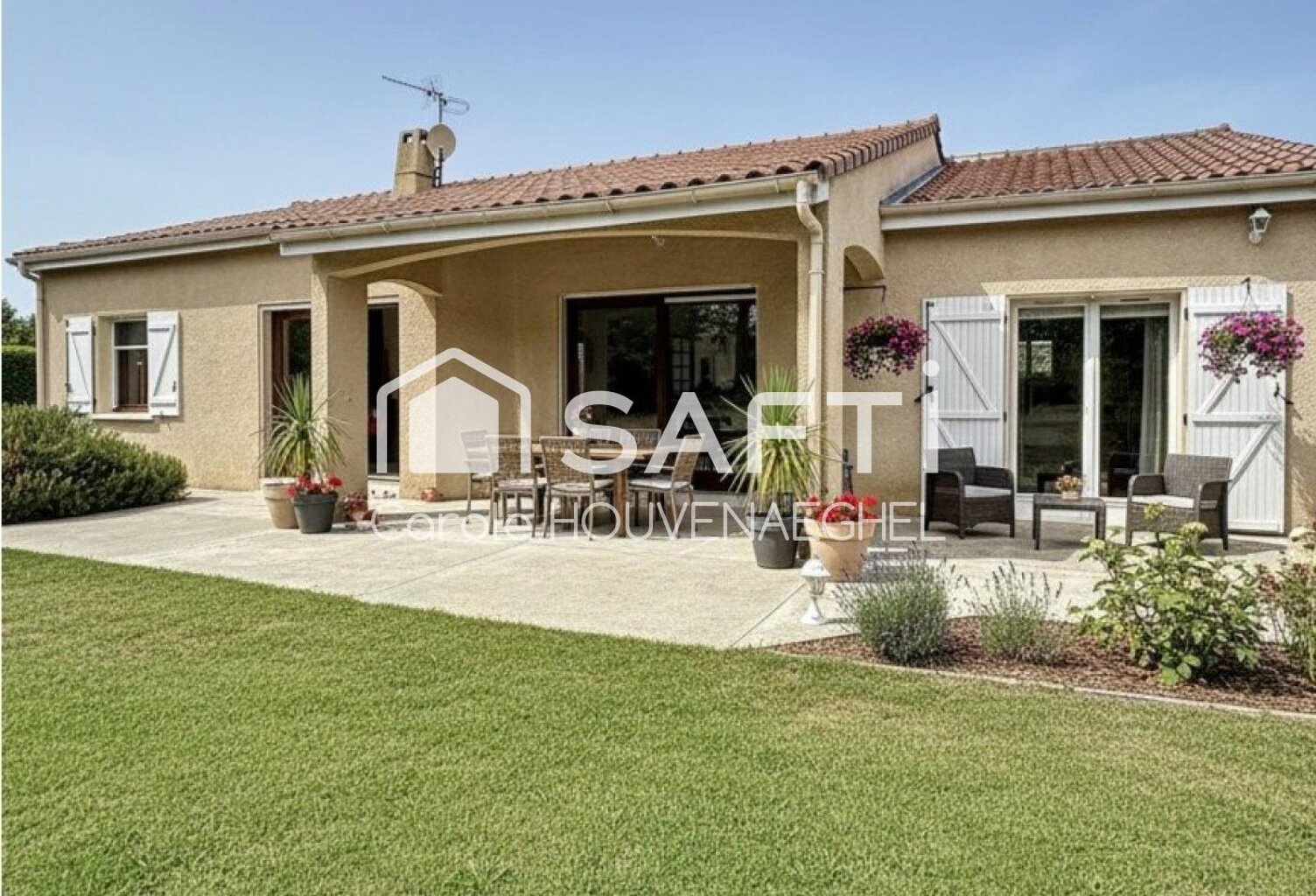 Superbe plain-pied familial avec grand jardin piscinable, écoles et collège à 2 minutes! — photo 1