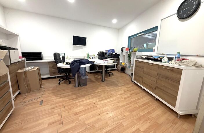 Pernes les fontaines, immeuble 300m² habitable + 340m² — photo 4