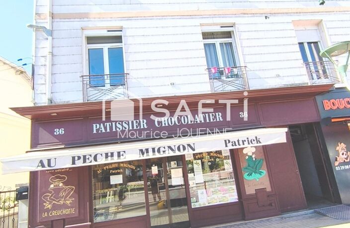 Coeur de VITTEL, bel immeuble mixte incluant un commerce pâtissier, chocolatier et 2 appartements loués — photo 4