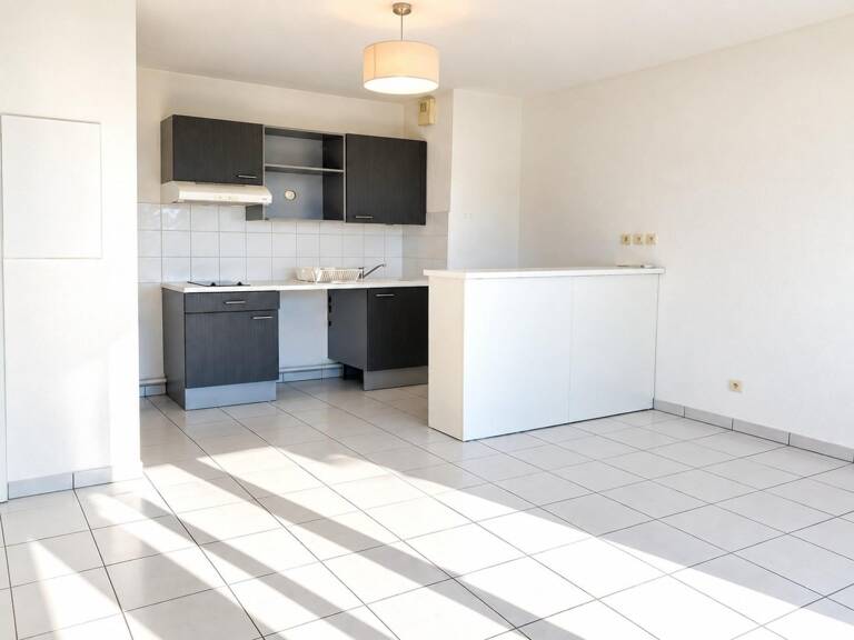 T2 dernier étage balcon Sud - parking - piscine — photo 1