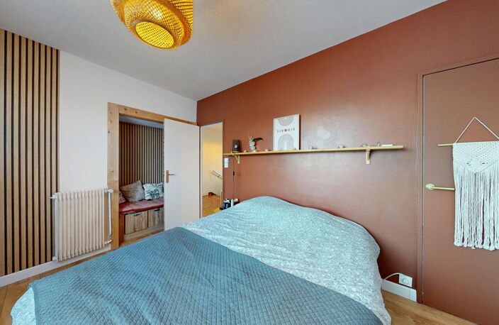 Magnifique maison avec jardin clôturé, garage, 5 chambres — photo 4