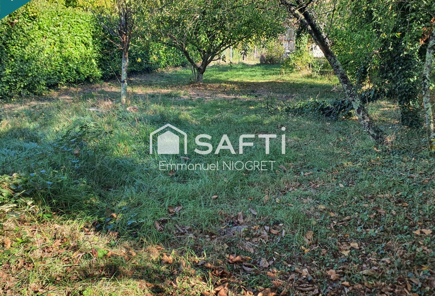 Très beau terrain plat, situé au cœur de Pagny-le-Château. — photo 1