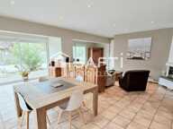 T8 au calme, plain pied, piscine, garage de 90m² — photo 4