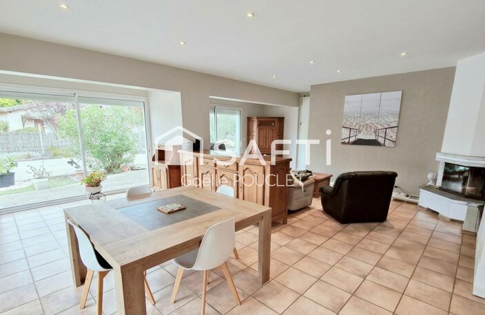 T8 au calme, plain pied, piscine, garage de 90m² — photo 4