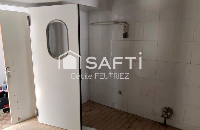 Immeuble avec local commercial — photo 4