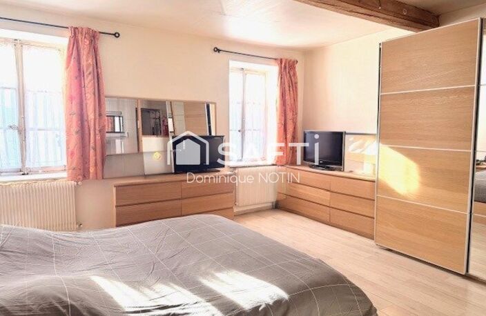 Maison de village 137m² (potentiel 240m²)  Cour 80m² au calme  Montmerle-sur-Saône — photo 3