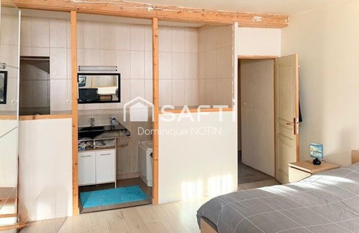 Maison de village 137m² (potentiel 240m²)  Cour 80m² au calme  Montmerle-sur-Saône — photo 4