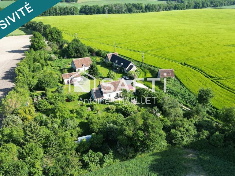 Ancienne ferme de 130m² avec terrain arboré de 9 330 m², nombreuses dépendances et potentiel touristique — photo 1