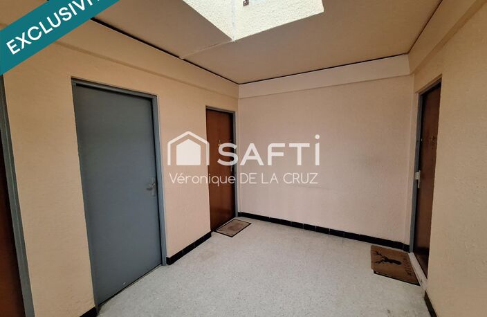 Décines, Appartement T3, 77m²,belle pièce de vie, cave et place de parking privative — photo 2