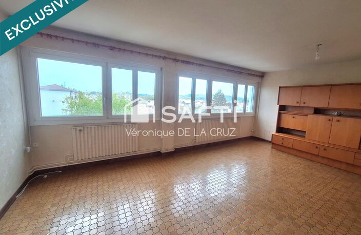 Décines, Appartement T3, 77m²,belle pièce de vie, cave et place de parking privative — photo 3