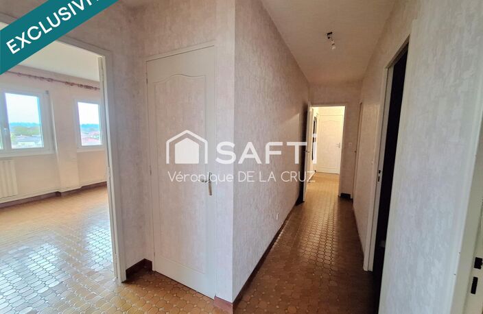 Décines, Appartement T3, 77m²,belle pièce de vie, cave et place de parking privative — photo 5