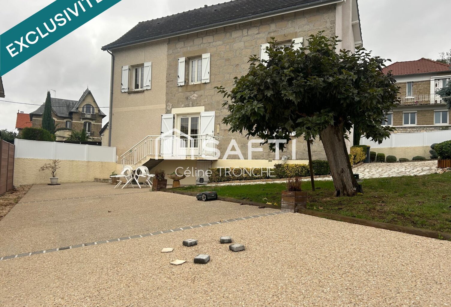 Charmante maison en brasier — photo 1
