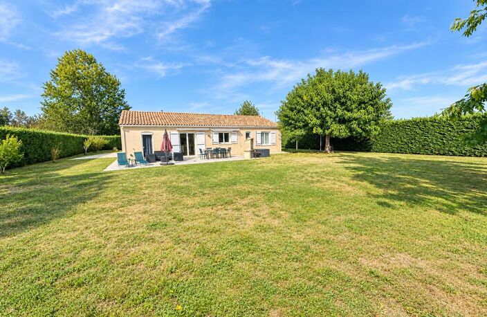 Plain pied 98 m², 5 pièces, 3 chambres — photo 2