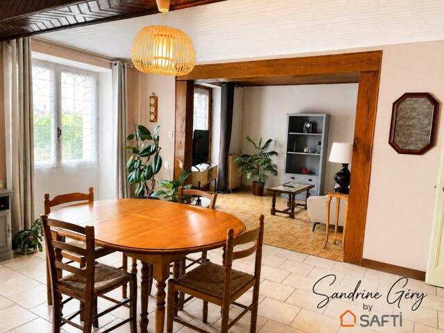Saint-Martin-du-Limet  Maison 3 chambres avec garage et jardin de 350 m² — photo du bien