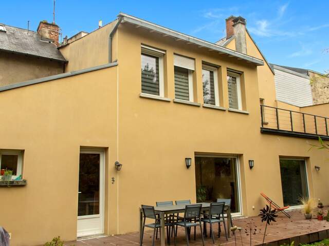 Magnifique maison de ville avec terrasse et jardin — photo du bien