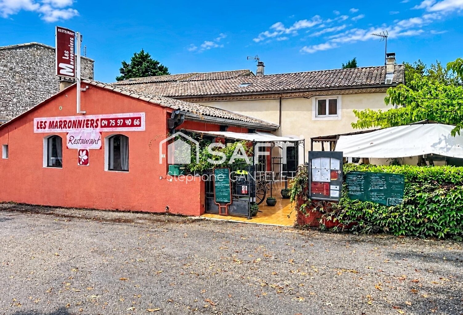 Murs commerciaux au cœur de Saint-Remèze — photo 1