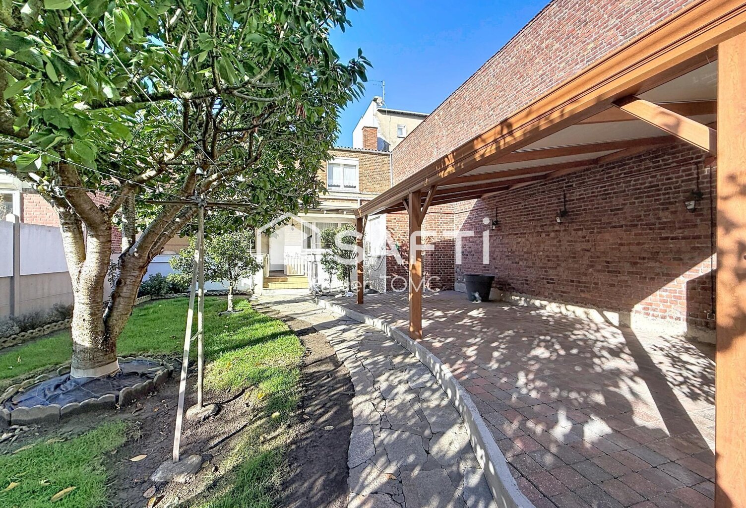 MAISON DE VILLE — photo 1