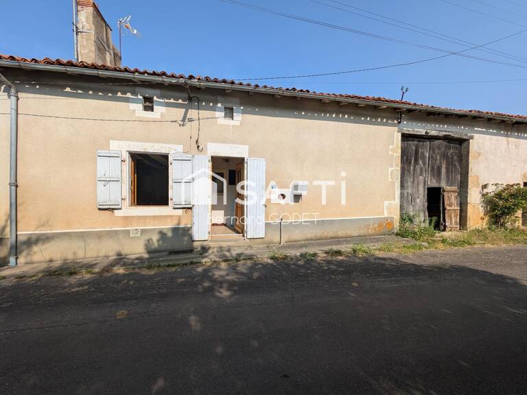 maison à rénover entièrement avec dépendance — photo 1