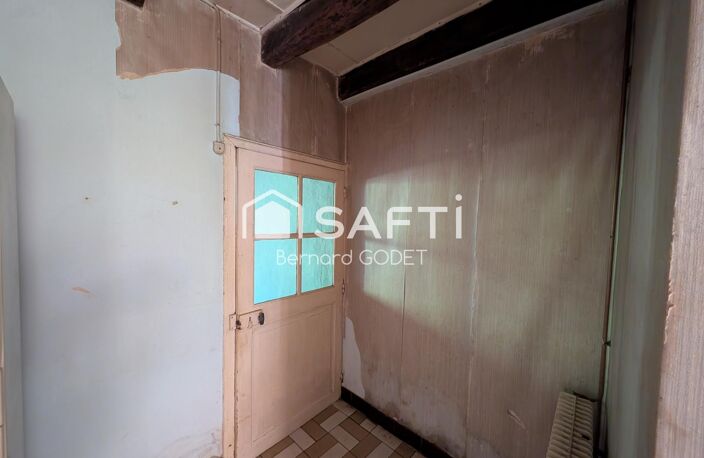 maison à rénover entièrement avec dépendance — photo 2
