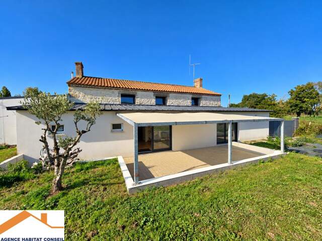 Maison 5 pièces 152 m² à Beaufou — photo du bien